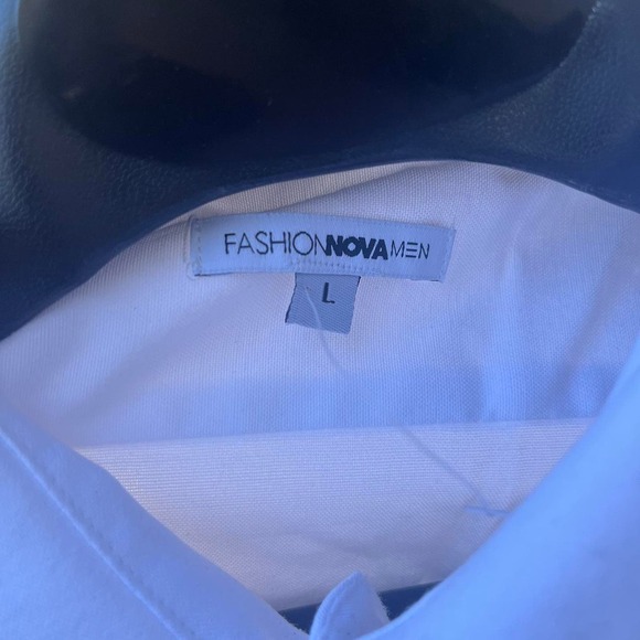 Fashion Nova plain white mens button - Picture 3 of 3